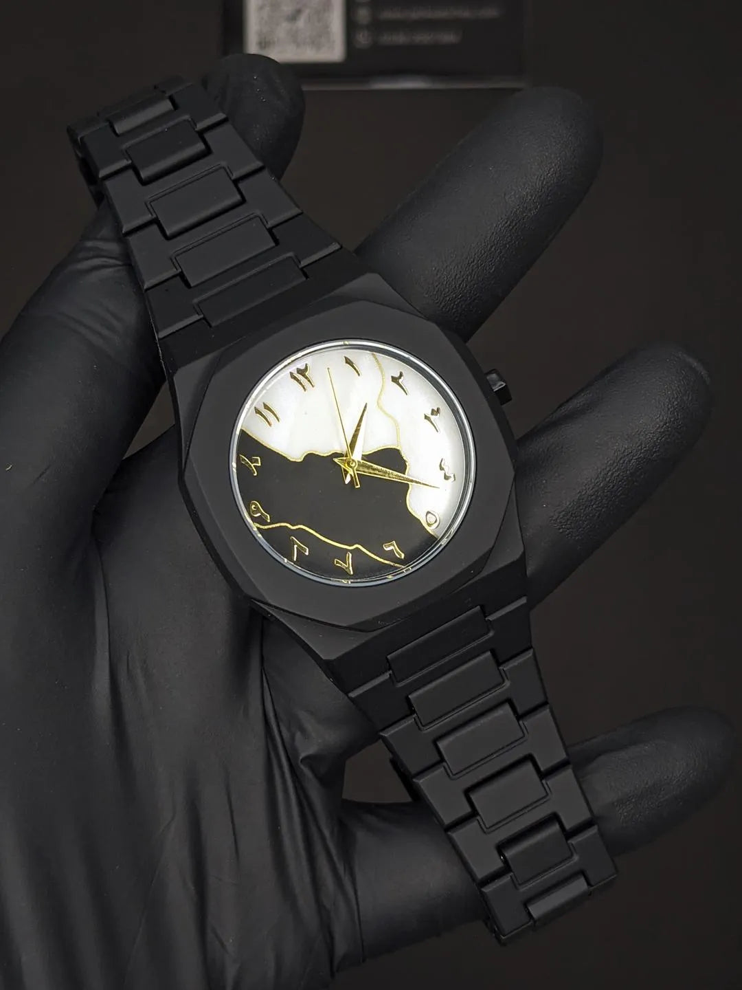 Men’s Black Arabic Aura Watch – Sleek Carbon Fiber Timepiece Trend Nexus