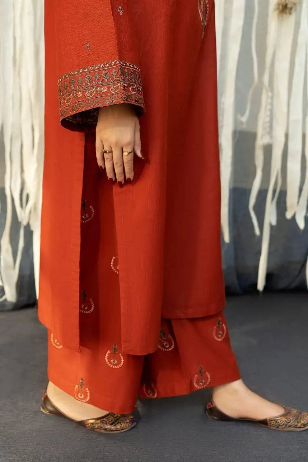 3 Pcs Women’s Unstitched Embroidered Suit Trend Nexus