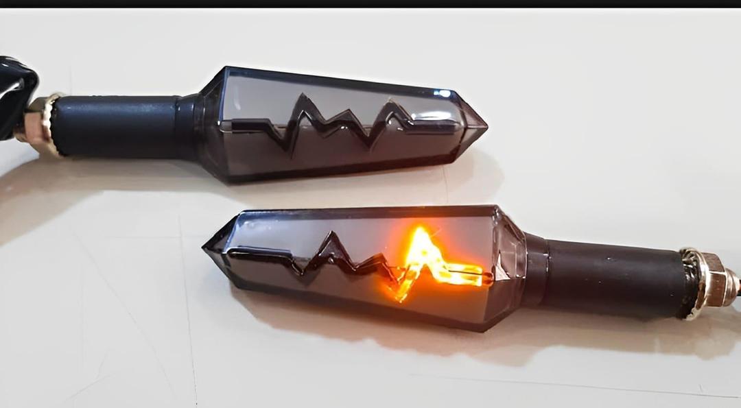 Pack of 2 Heartbeat LED Indicators for Bikes – Universal Fitting Trend Nexus