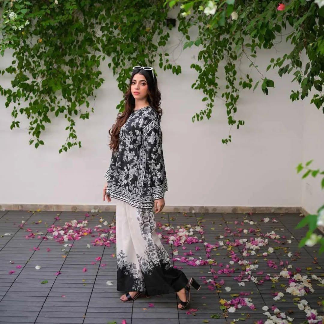 Elegant Women’s Raw Silk 2-Piece Shirt & Trouser Set