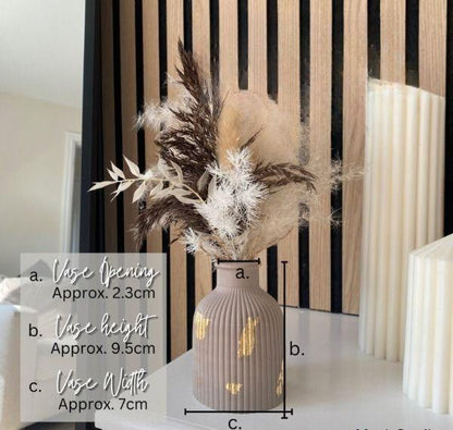 Mini Ribbed Concrete Flower Vase with Golden Flakes Trend Nexus