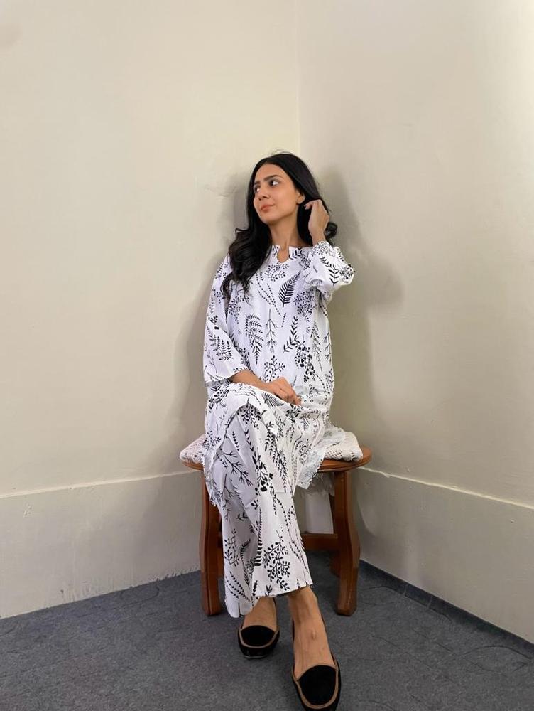 Women’s Stitched Linen Plain 2-Piece Suit